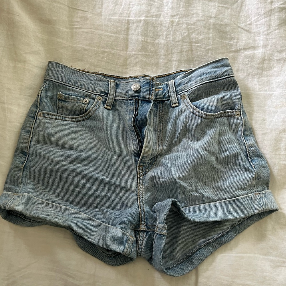 levis high rise shorts